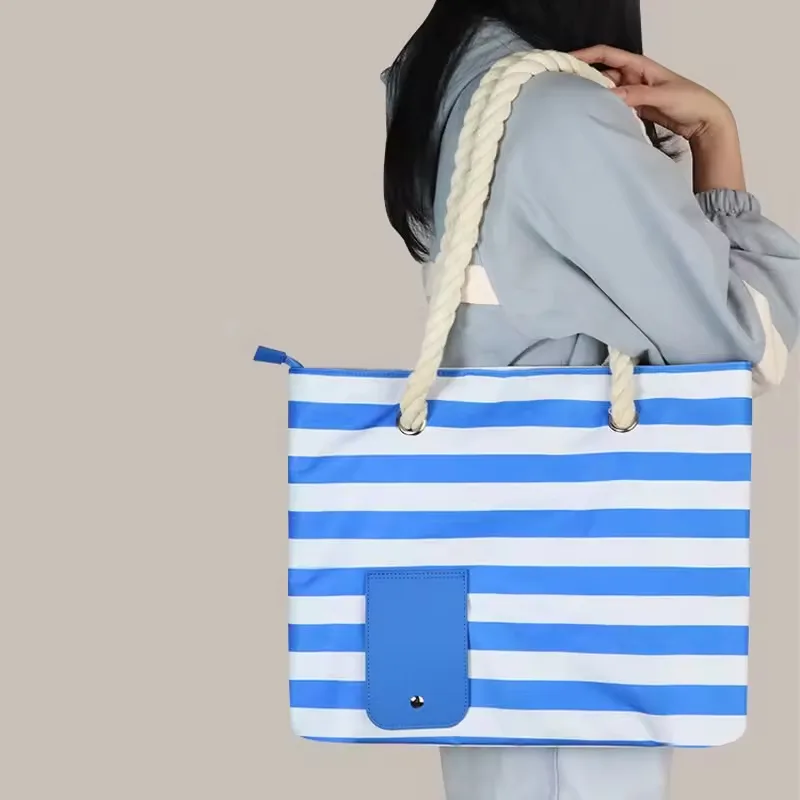 Fashionable Insulated Beach Wine Bag - Image 3